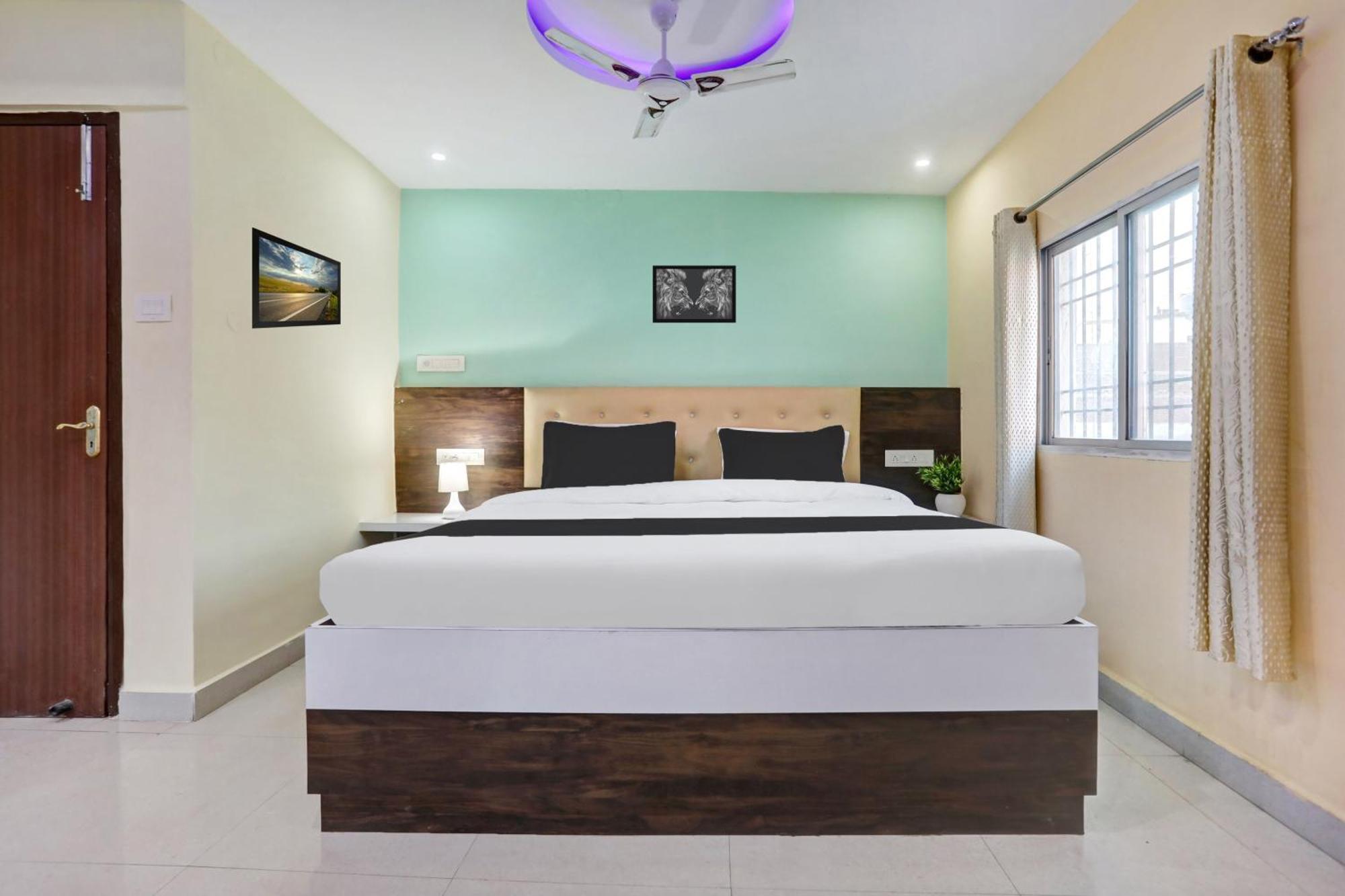 فندق Super Collection O Danapur Near Railway Station باتنا المظهر الخارجي الصورة