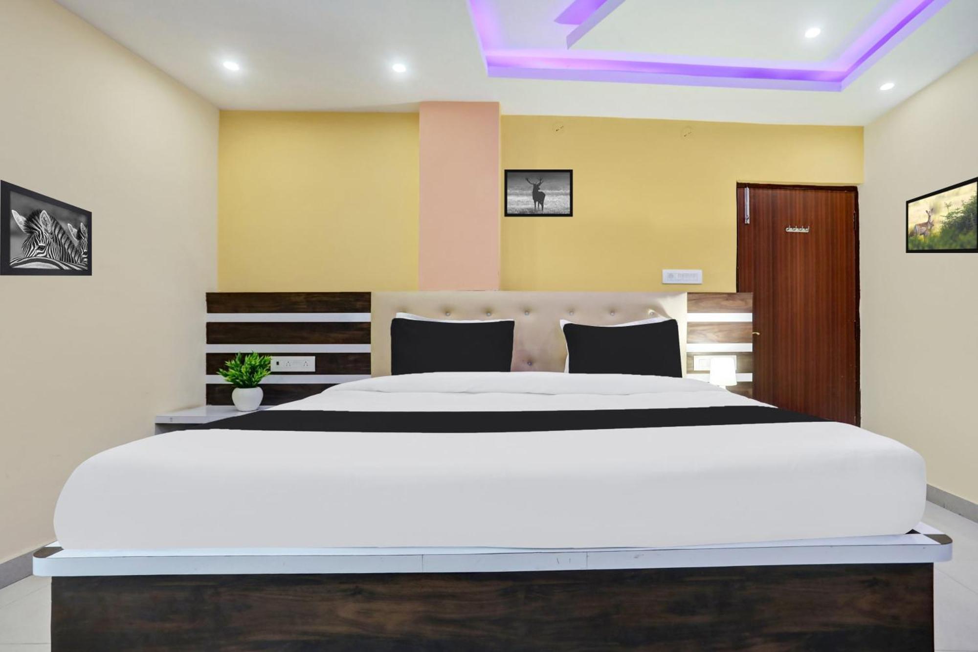 فندق Super Collection O Danapur Near Railway Station باتنا المظهر الخارجي الصورة