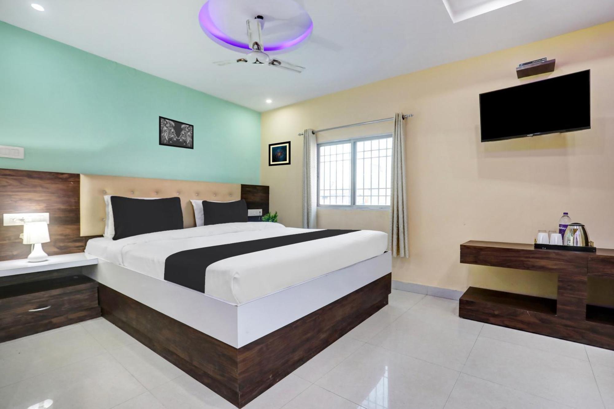 فندق Super Collection O Danapur Near Railway Station باتنا المظهر الخارجي الصورة